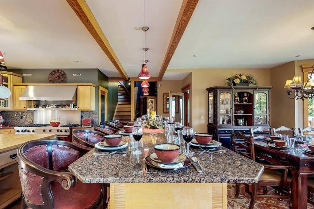 Newry The Glen House -9 Bdrm Estate Sleep 26 Movie Theater,Pool,Golf,Ski מראה חיצוני תמונה